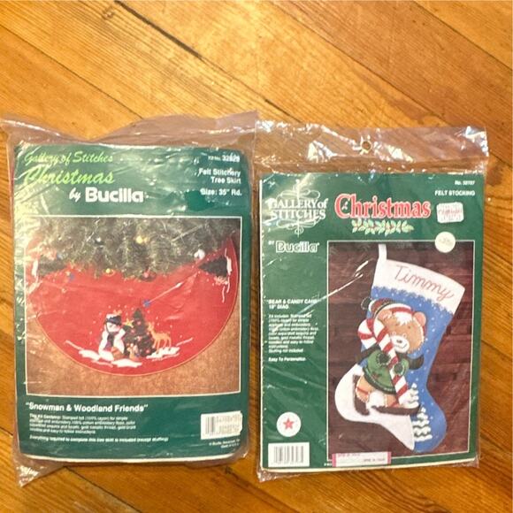 VTG Bucilla Felt Christmas Kit Bear Candy Cane Stocking Tree Skirt Woodland Frnd - Picture 1 of 16